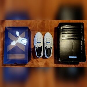 Air Jordon 11 Retro White/Legend Blue Men's Size 9